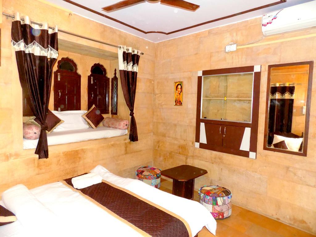 Hotel Fotiya Jaisalmer Esterno foto