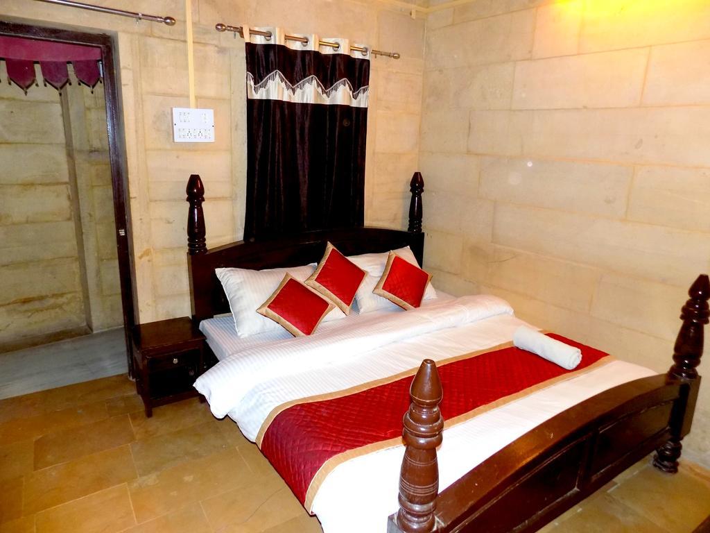 Hotel Fotiya Jaisalmer Esterno foto