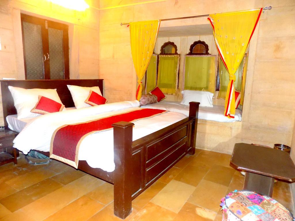 Hotel Fotiya Jaisalmer Esterno foto