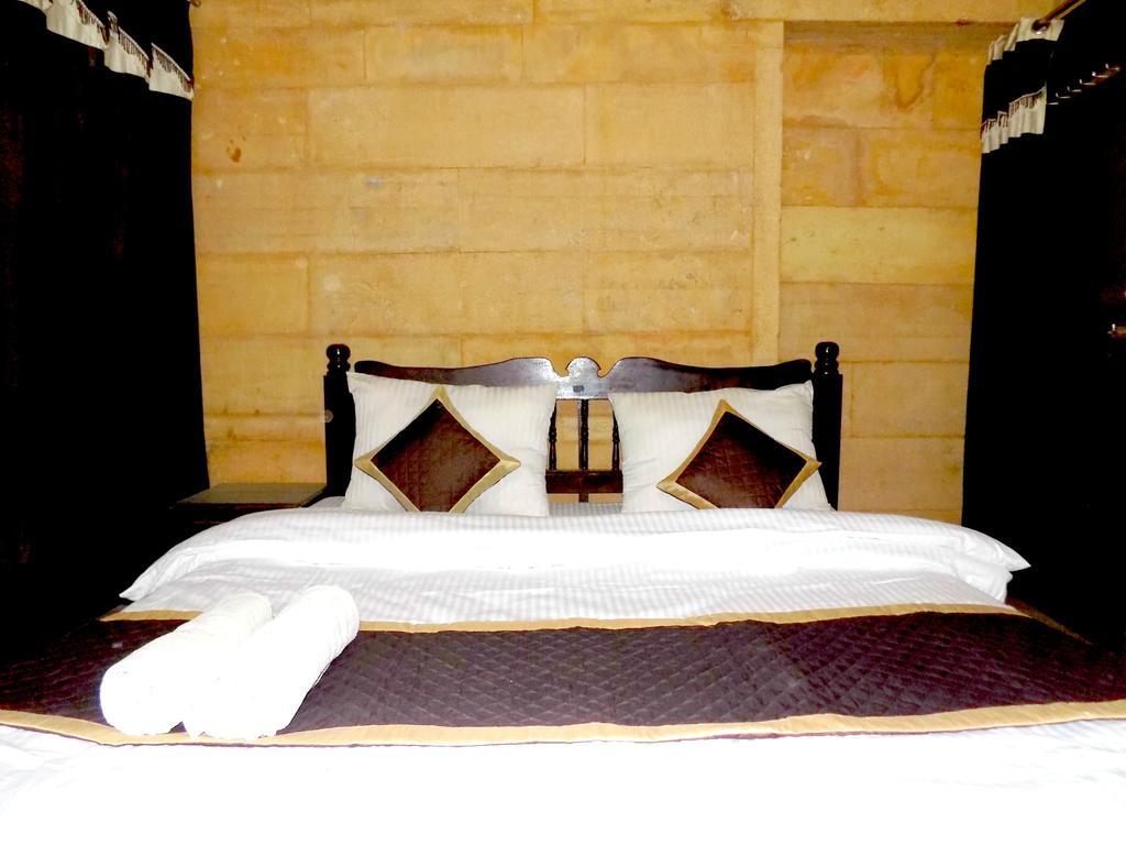 Hotel Fotiya Jaisalmer Esterno foto