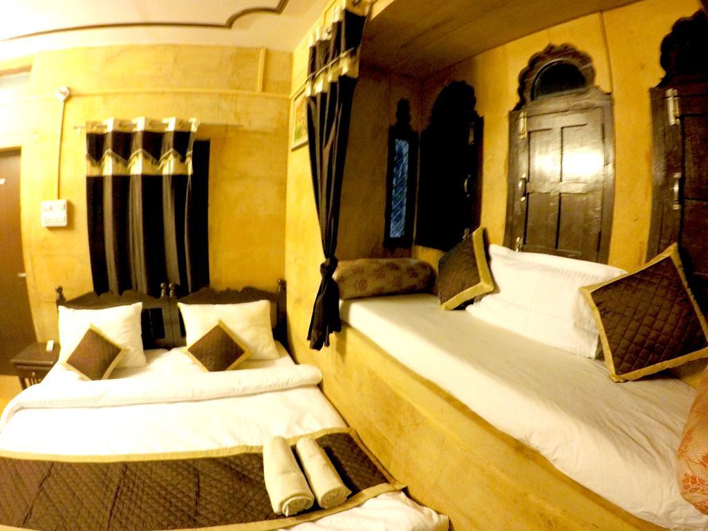 Hotel Fotiya Jaisalmer Esterno foto