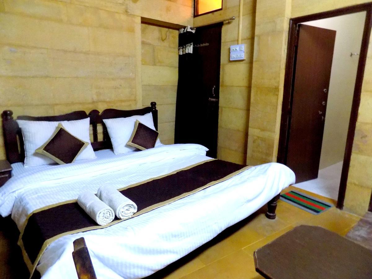 Hotel Fotiya Jaisalmer Esterno foto