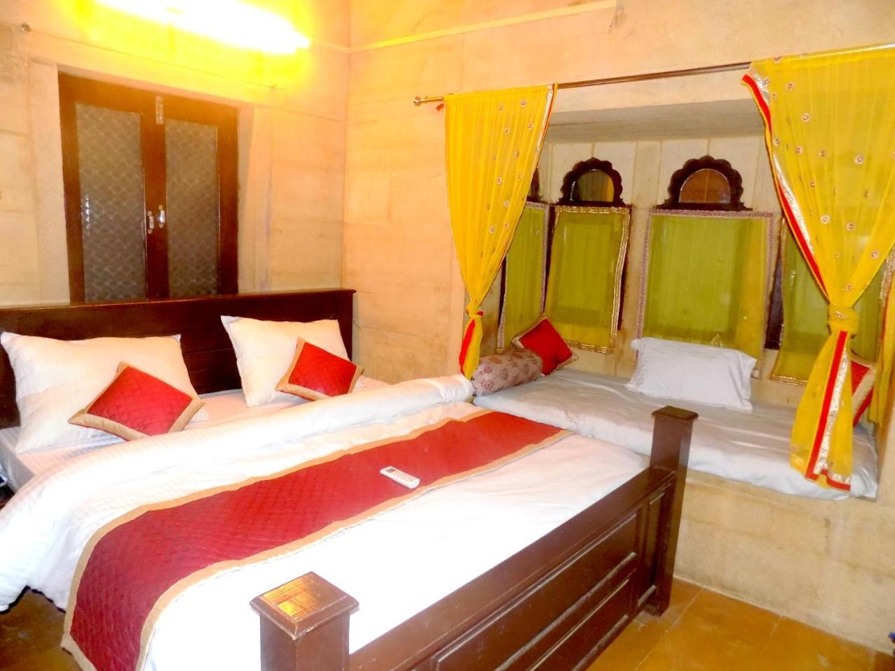 Hotel Fotiya Jaisalmer Esterno foto