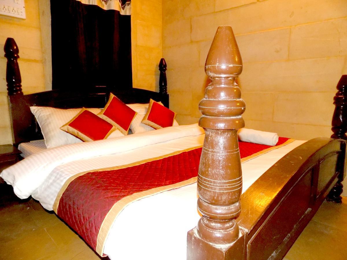 Hotel Fotiya Jaisalmer Esterno foto